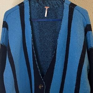 Women’s Blue Striped Sweater